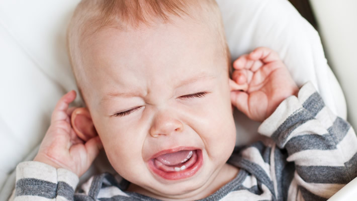 Diş Çıkartan Bebeğin Ağrısı Nasıl Azaltılır?